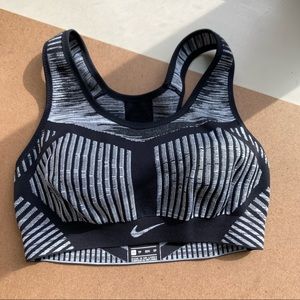 Nike Sports Bra High-Support Flyknit